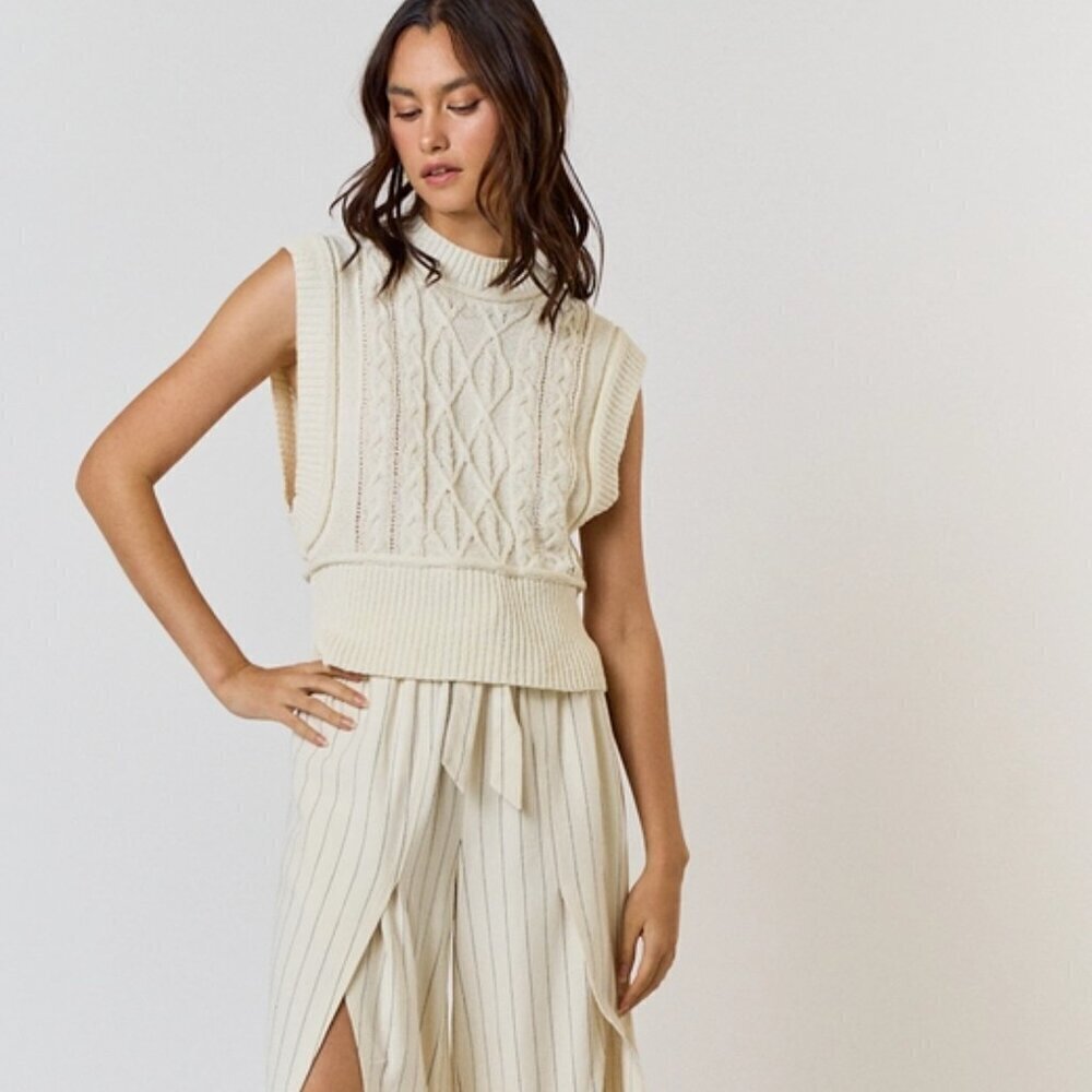 192. Cream Cable Knit Sweater Vest Top